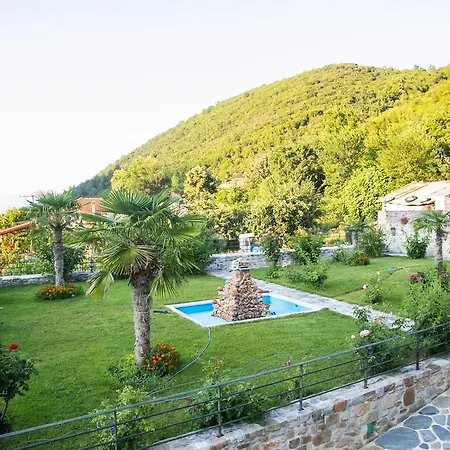 Konukevi Neromylos 4*