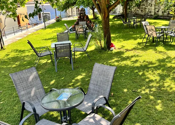 Pensión Neromylos 4*