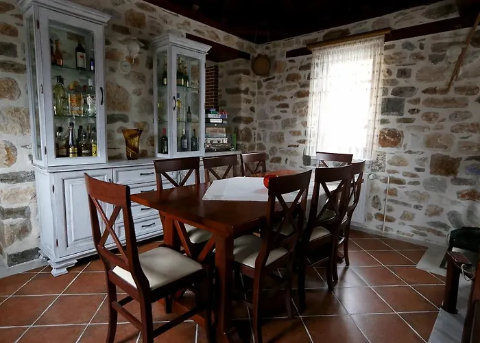 Neromylos Pensión 4*