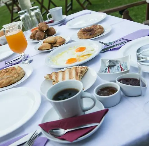 Pensión Neromylos Nikísiani